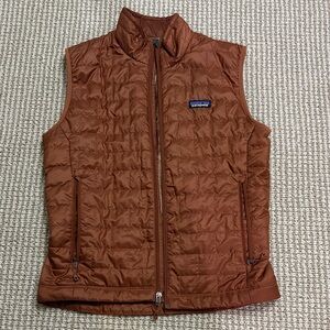 Patagonia Men’s Nano Puff Vest Small Rust Orange Brown